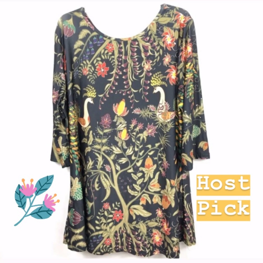 Women’s peacock decorative flowy top 2X